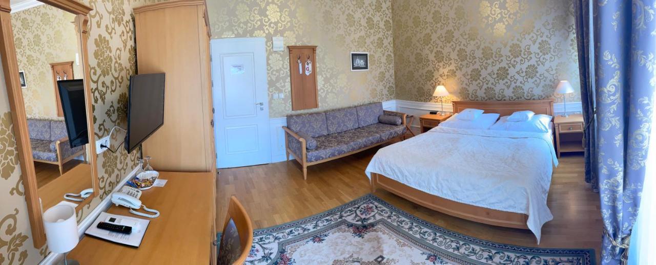 Zamecky Hotel Леднице Экстерьер фото