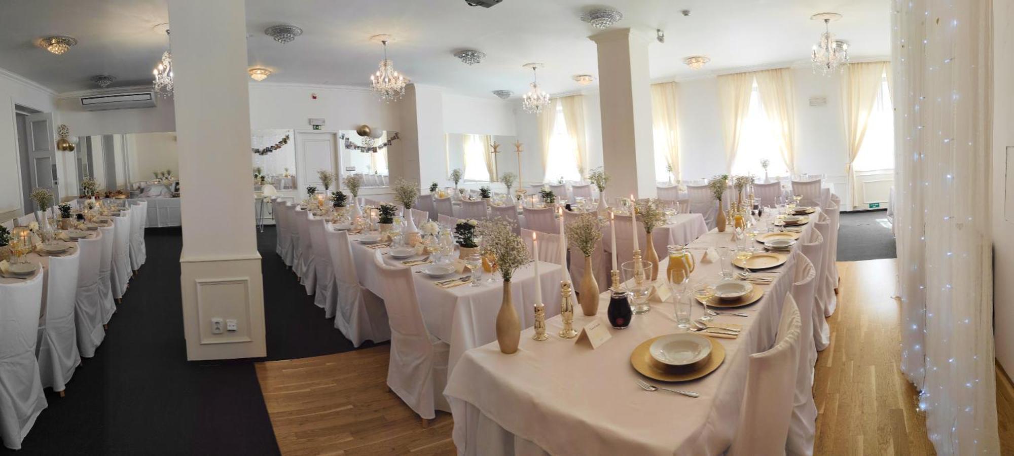 Zamecky Hotel Леднице Экстерьер фото