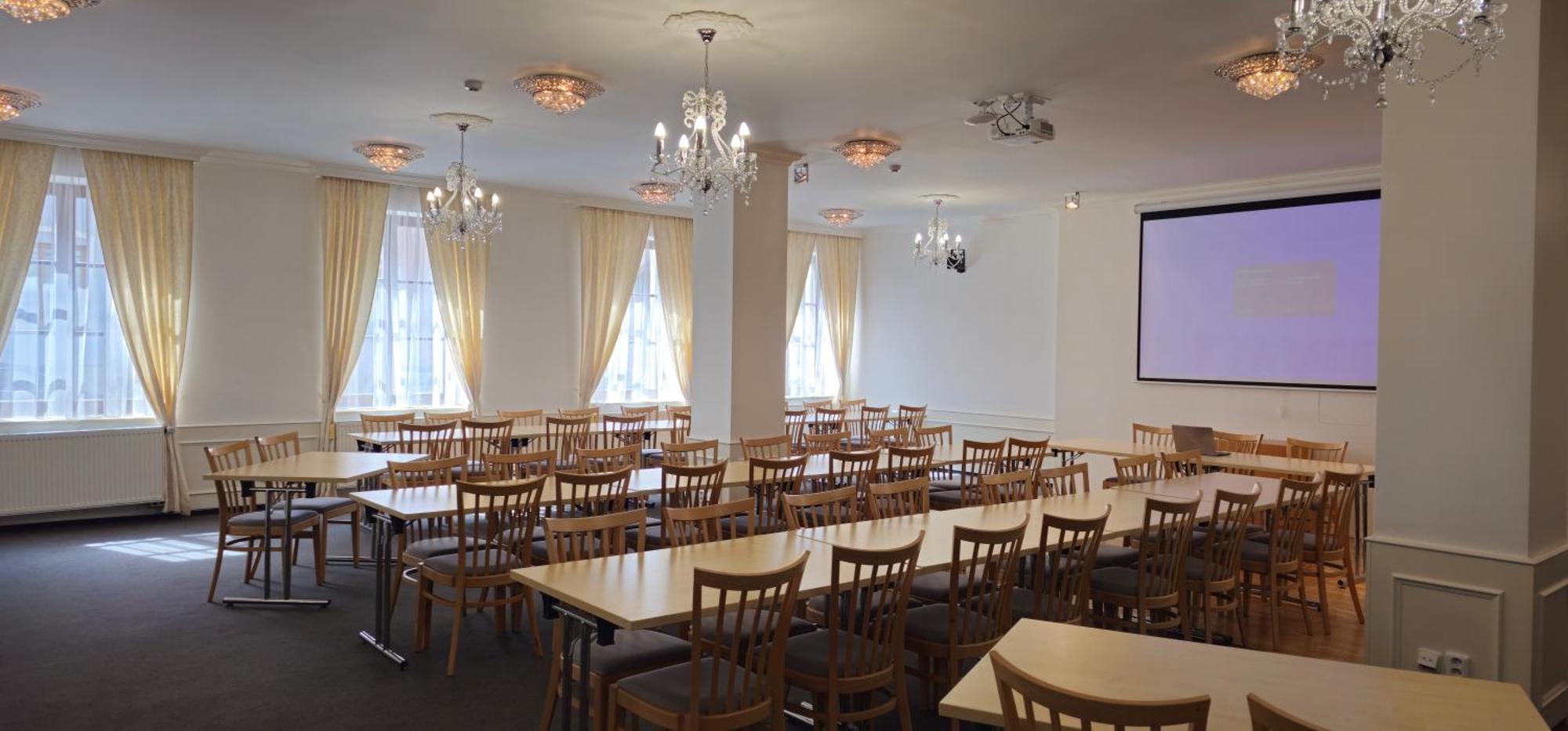 Zamecky Hotel Леднице Экстерьер фото